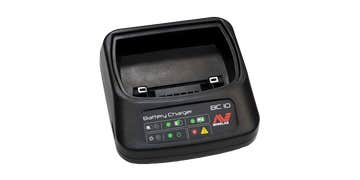 Carregador de bateria BC 10 para detectores de metais
